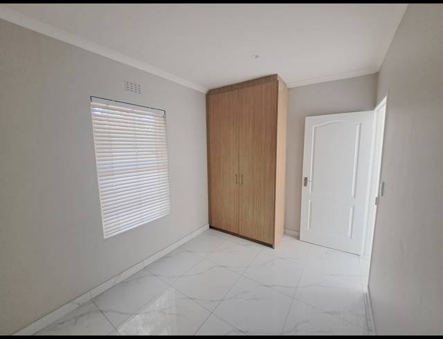 3 BEDROOM GATED ESTATE TO LET IN SUNNINGDALE